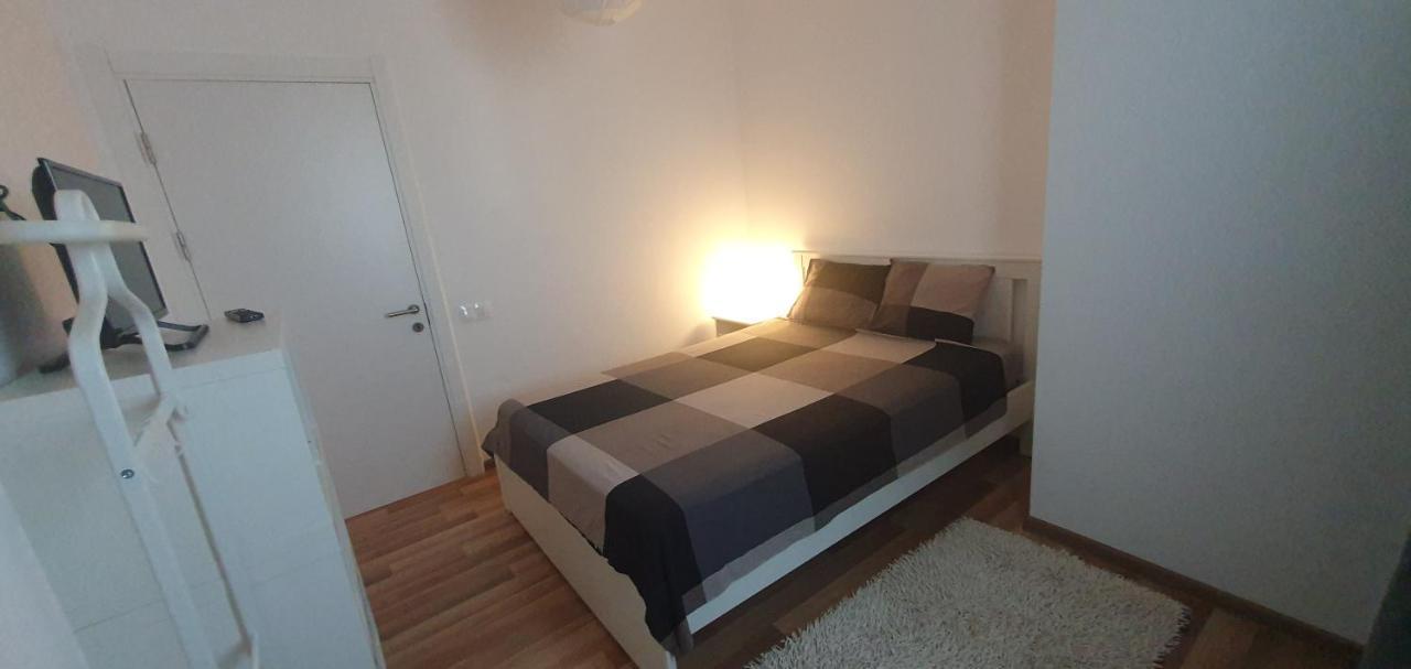 Welcome In Central Pitesti Apartment ภายนอก รูปภาพ